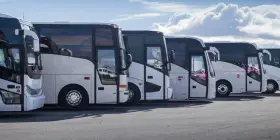 Kto decyduje o trasie autokaru? Przewoźnik, kierowca czy organizator?