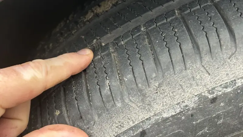 Gdzie sprzedać opony używane? Zyskaj na ogumieniu poradnik eksperta